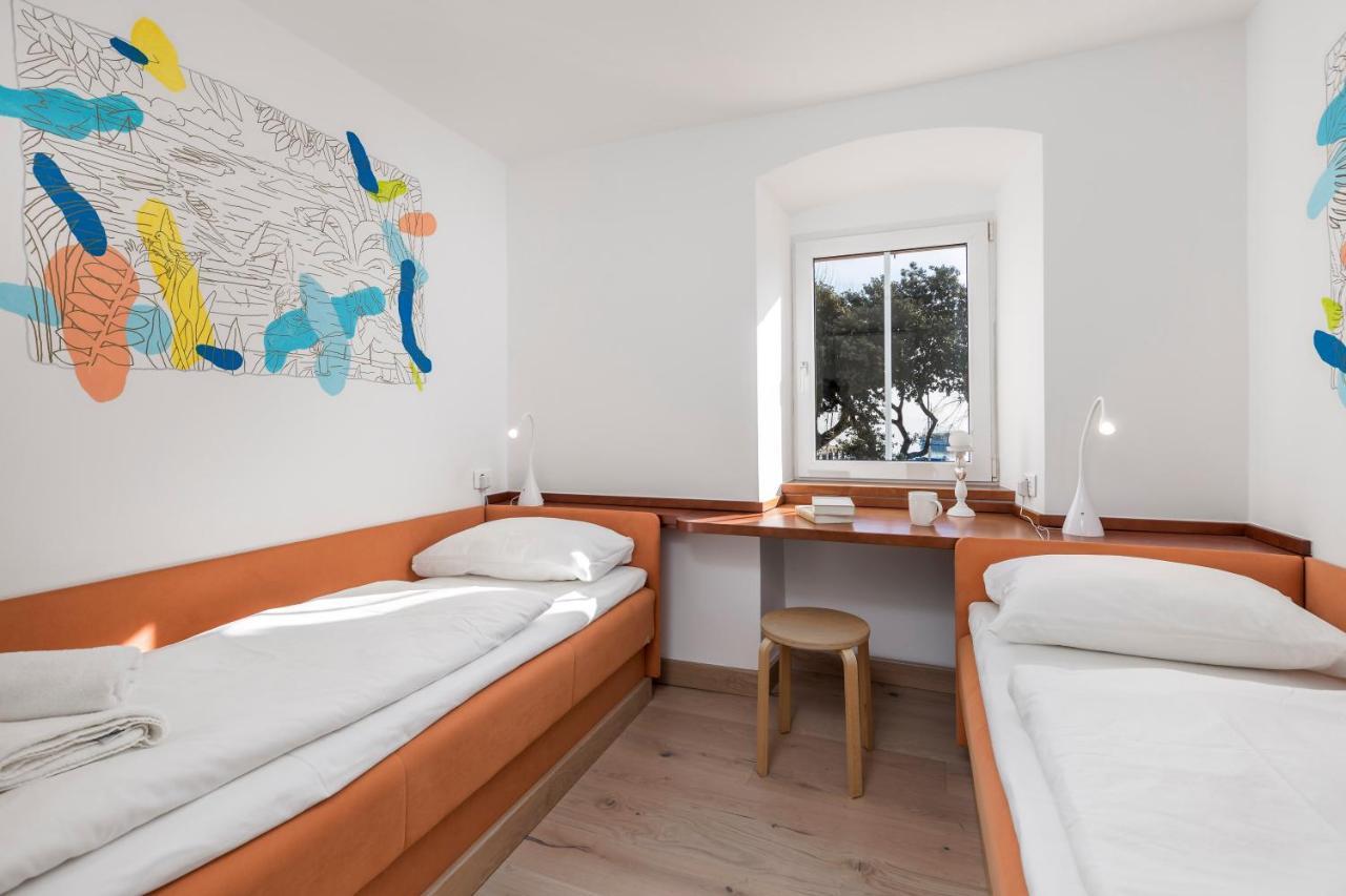 Beautiful Apartment House On The Seaside Ika Bagian luar foto