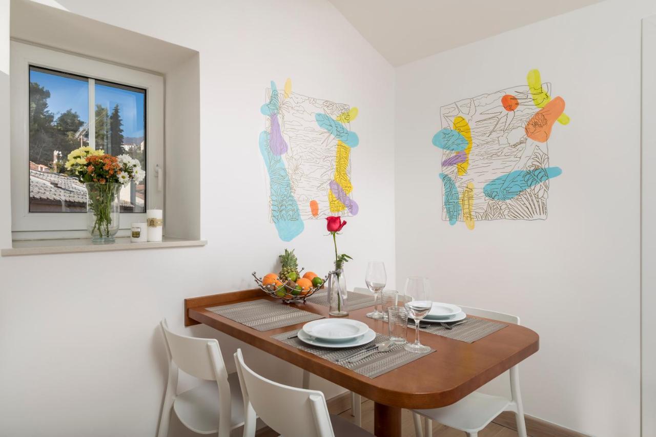 Beautiful Apartment House On The Seaside Ika Bagian luar foto