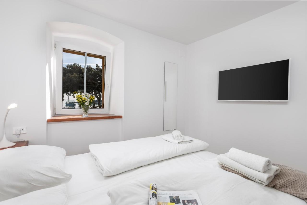 Beautiful Apartment House On The Seaside Ika Bagian luar foto