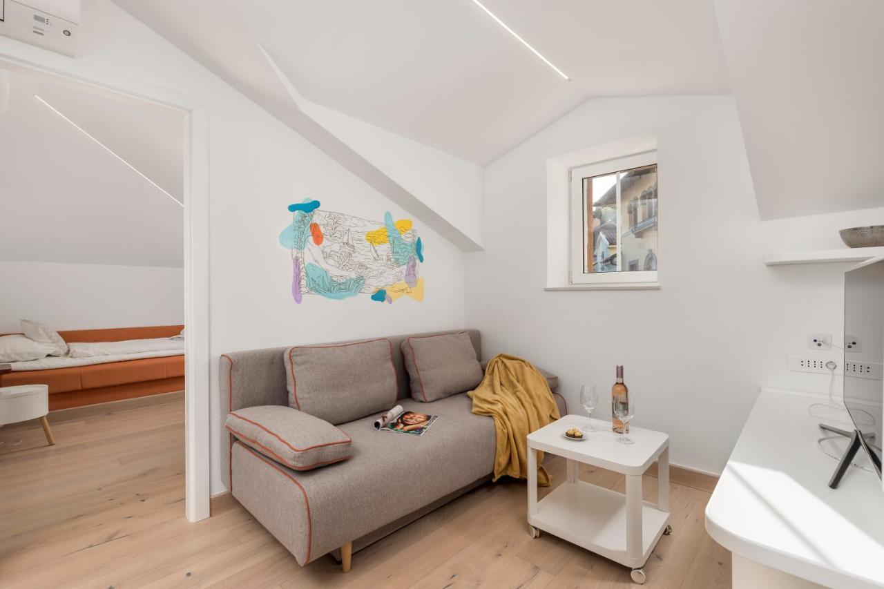 Beautiful Apartment House On The Seaside Ika Bagian luar foto