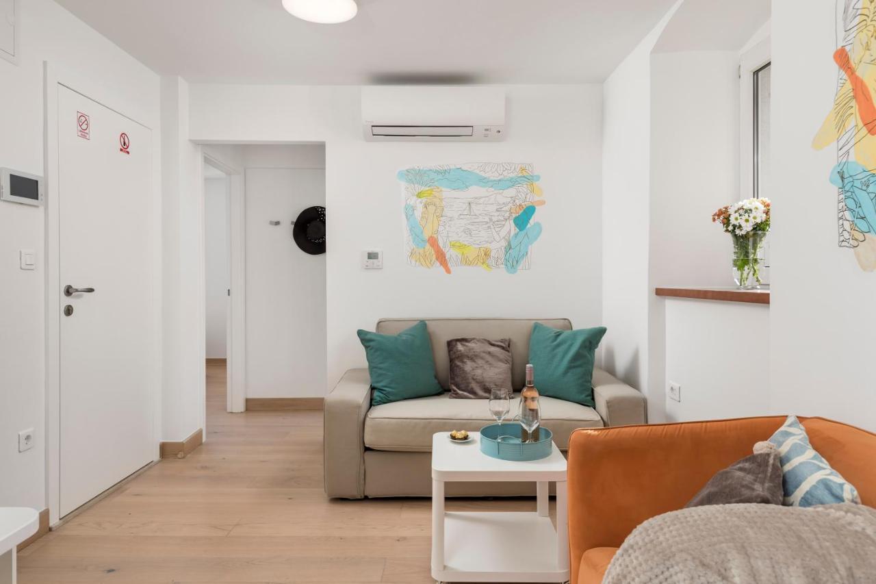 Beautiful Apartment House On The Seaside Ika Bagian luar foto